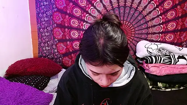 AbbySccott online show from 27, 9, 2025