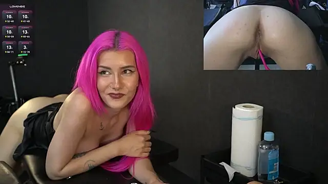 Snapshot of ClaraStylezZ chatting on 5, 1, 2025 ClaraStylezZ online show from 5, 1, 2025