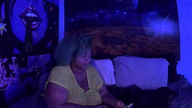 Snapshot of AutumnHart chatting on 5, 2, 2025 AutumnHart online show from 5, 2, 2025