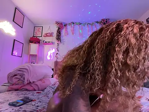 VixenCapri online show from 22, 11, 2025