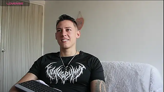 Muscle King Cum online show from 24, 6, 2026