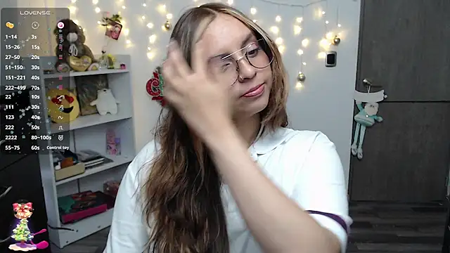 Snapshot of Valery7rose_ chatting on 3, 12, 2024 Valery7rose online show from 3, 12, 2024