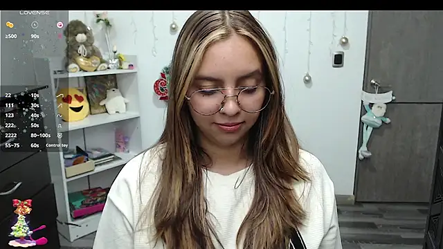 Snapshot of Valery7rose_ chatting on 8, 12, 2024 Valery7rose online show from 8, 12, 2024