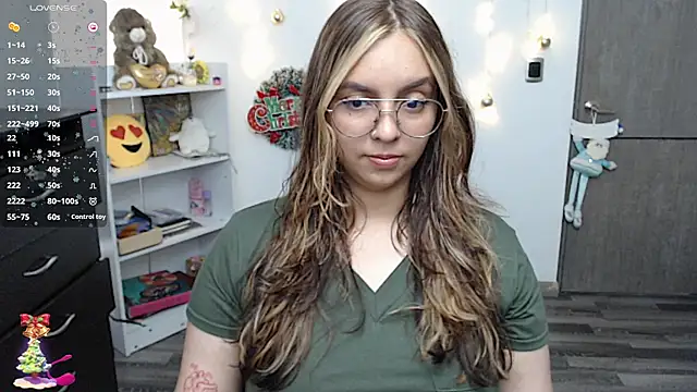 Snapshot of Valery7rose_ chatting on 16, 12, 2024 Valery7rose online show from 16, 12, 2024