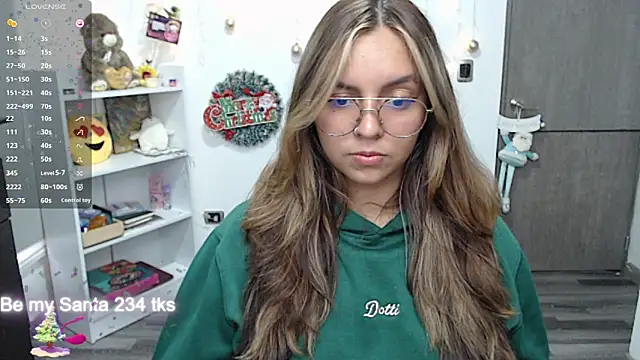 Snapshot of Valery7rose_ chatting on 30, 12, 2024 Valery7rose online show from 30, 12, 2024