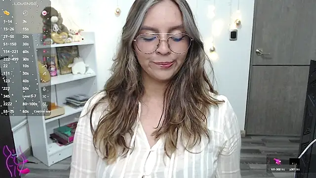 Snapshot of Valery7rose_ chatting on 18, 1, 2025 Valery7rose online show from 18, 1, 2025