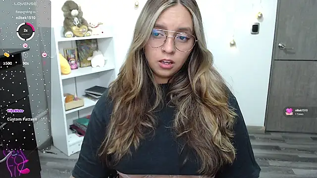 Snapshot of Valery7rose_ chatting on 28, 1, 2025 Valery7rose online show from 28, 1, 2025