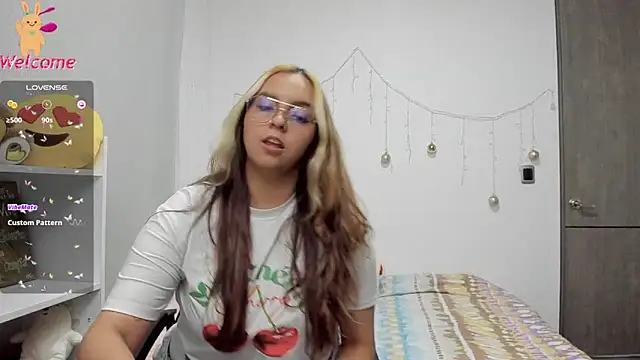 Snapshot of Valery7rose_ chatting on 20, 3, 2025 Valery7rose online show from 20, 3, 2025