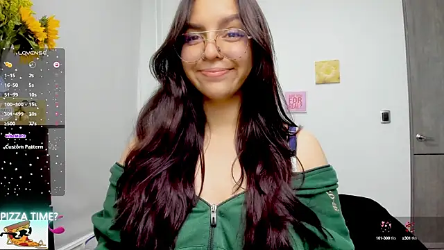 Snapshot of Valery7rose_ chatting on 18, 9, 2025 Valery7rose online show from 18, 9, 2025