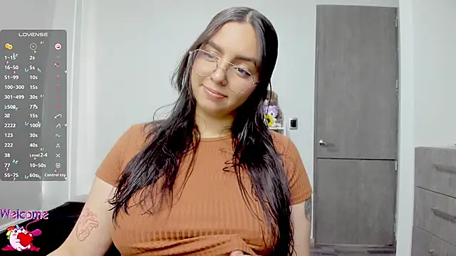 Snapshot of Valery7rose_ chatting on 5, 10, 2025 Valery7rose online show from 5, 10, 2025