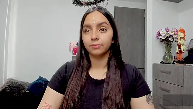 Snapshot of Valery7rose_ chatting on 19, 10, 2025 Valery7rose online show from 19, 10, 2025