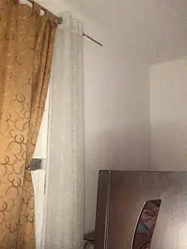 JuanaSimons online show from 10, 10, 2025