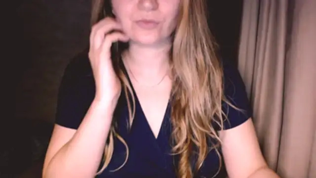 Snapshot of fiona_cute_2 chatting on 12, 10, 2025 fiona cute 2 online show from 12, 10, 2025