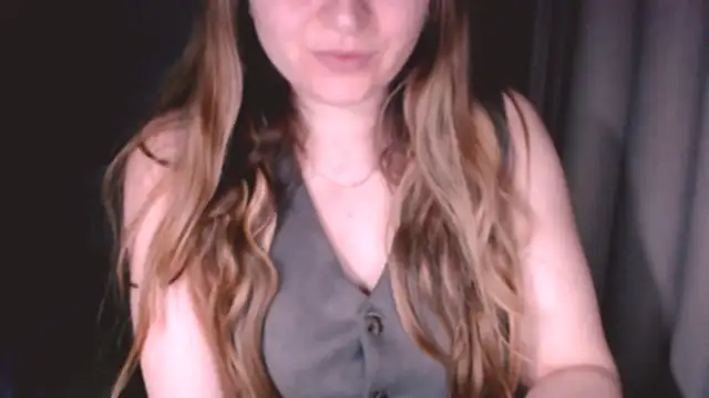 fiona cute 2 online show from 20, 4, 2026