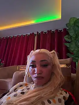Snapshot of Candiey001 chatting on 7, 7, 2026 Candiey001 online show from 7, 7, 2026