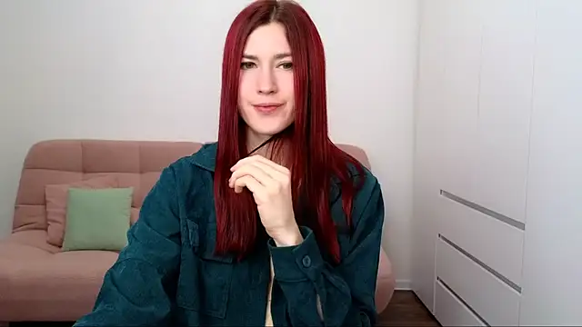 Snapshot of AliciaNewell chatting on 22, 9, 2025 AliciaNewell online show from 22, 9, 2025