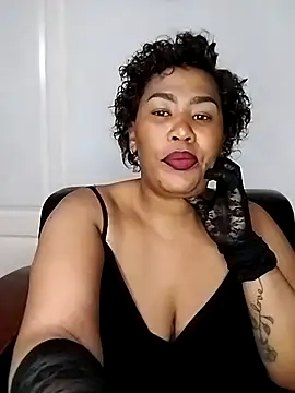 Snapshot of KINKYTEE20 chatting on 24, 11, 2025 KINKYTEE20 online show from 24, 11, 2025