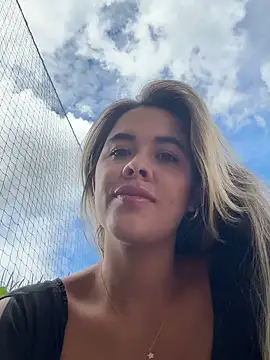 Snapshot of Emilia_Bakerr chatting on 13, 5, 2026 Emilia Bakerr online show from 13, 5, 2026