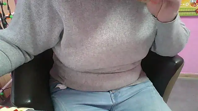 Lucinka1 online show from 15, 3, 2025