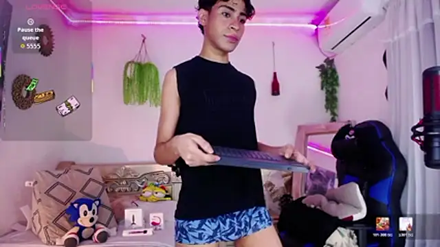 huge armound online show from 2, 4, 2026