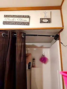 sweetkitty111 online show from 28, 10, 2025