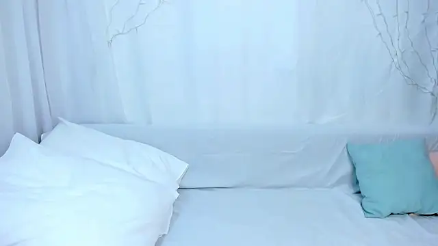 Lily Daviss online show from 27, 3, 2026