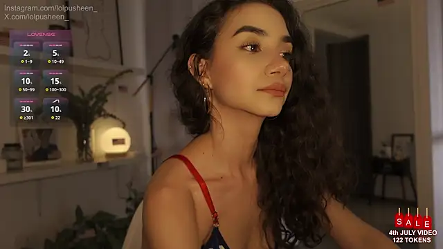 Snapshot of JulietteDee chatting on 3, 7, 2026 JulietteDee online show from 3, 7, 2026