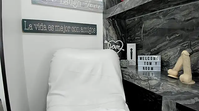 miss danika online show from 24, 1, 2025