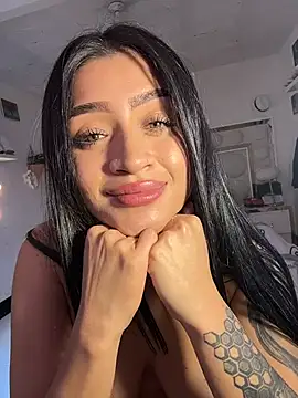 lucianaroy online show from 10, 2, 2026