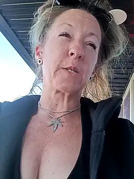 Snapshot of DanyThrash chatting on 20, 3, 2025 DanyThrash online show from 20, 3, 2025