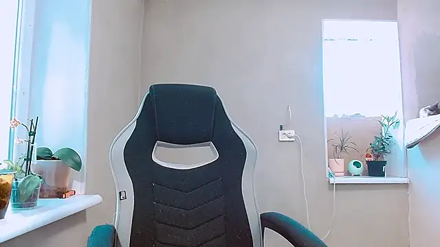 Snapshot of RosaJil chatting on 2, 10, 2025 RosaJil online show from 2, 10, 2025