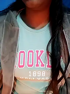 Snapshot of Gulabo-jaan chatting on 4, 1, 2025 Gulabo-jaan online show from 4, 1, 2025