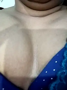 Snapshot of Gulabo-jaan chatting on 15, 12, 2025 Gulabo-jaan online show from 15, 12, 2025