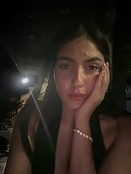 Snapshot of MarianaBenz chatting on 12, 2, 2025 MarianaBenz online show from 12, 2, 2025