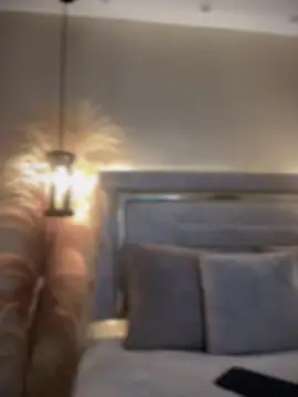 Snapshot of MarianaBenz chatting on 18, 9, 2025 MarianaBenz online show from 18, 9, 2025