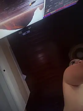 Snapshot of MarianaBenz chatting on 11, 10, 2025 MarianaBenz online show from 11, 10, 2025