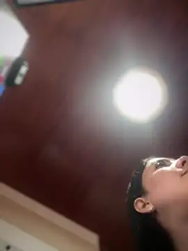 Snapshot of MarianaBenz chatting on 7, 11, 2025 MarianaBenz online show from 7, 11, 2025