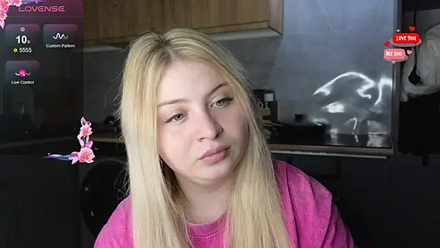 shy blondiee online show from 16, 4, 2026