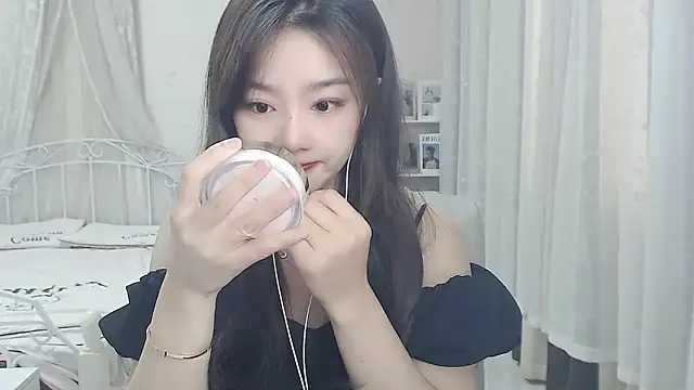 Snapshot of Jenny-Z chatting on 3, 5, 2026 Jenny-Z online show from 3, 5, 2026