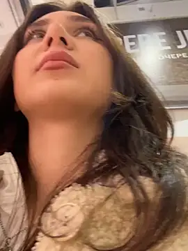 QuitieLia online show from 22, 12, 2024