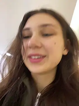 QuitieLia online show from 13, 1, 2025