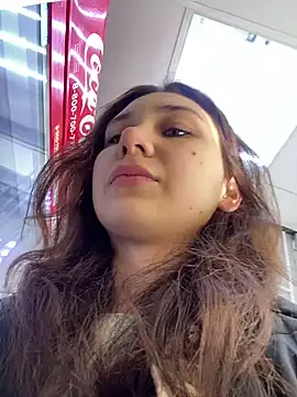 QuitieLia online show from 21, 1, 2025