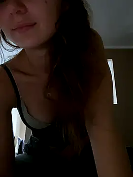 QuitieLia online show from 26, 10, 2025