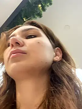 QuitieLia online show from 26, 11, 2025