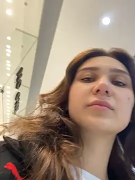 Snapshot of QuitieLia chatting on 14, 12, 2025 QuitieLia online show from 14, 12, 2025