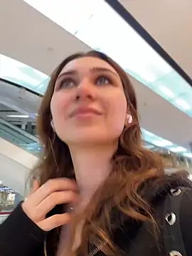 QuitieLia online show from 13, 4, 2026