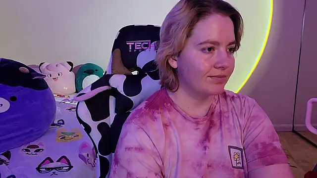 InternetFairy XO online show from 1, 1, 2025