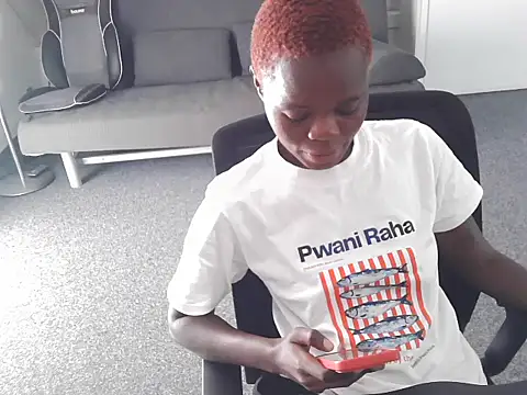 petiteebony 81 online show from 7, 7, 2026