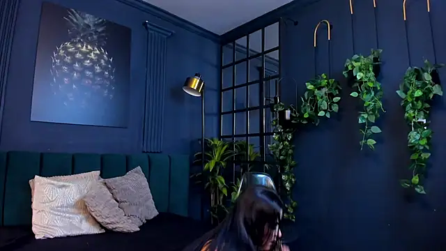 taylor bennet online show from 11, 2, 2025