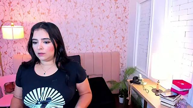 Snapshot of taylor_bennet chatting on 5, 6, 2026 taylor bennet online show from 5, 6, 2026